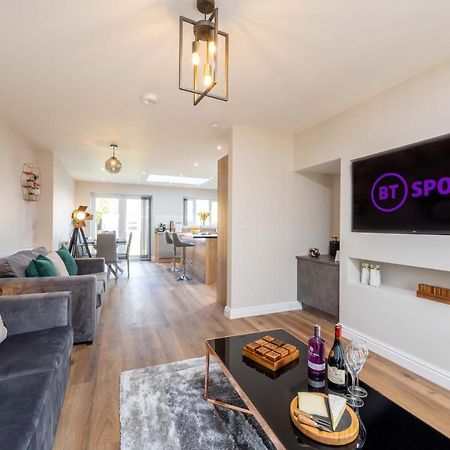 The Oaklands - Luxury Spacious 6-Bed, Near Solihull, Birmingham City, Jlr, Nec, Airport, Resorts World, Hs2 Ngoại thất bức ảnh
