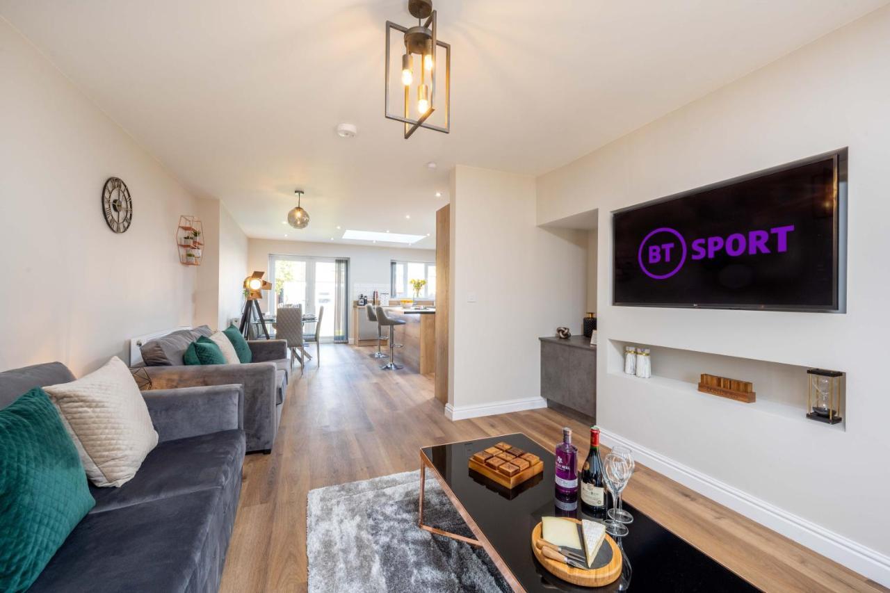 The Oaklands - Luxury Spacious 6-Bed, Near Solihull, Birmingham City, Jlr, Nec, Airport, Resorts World, Hs2 Ngoại thất bức ảnh