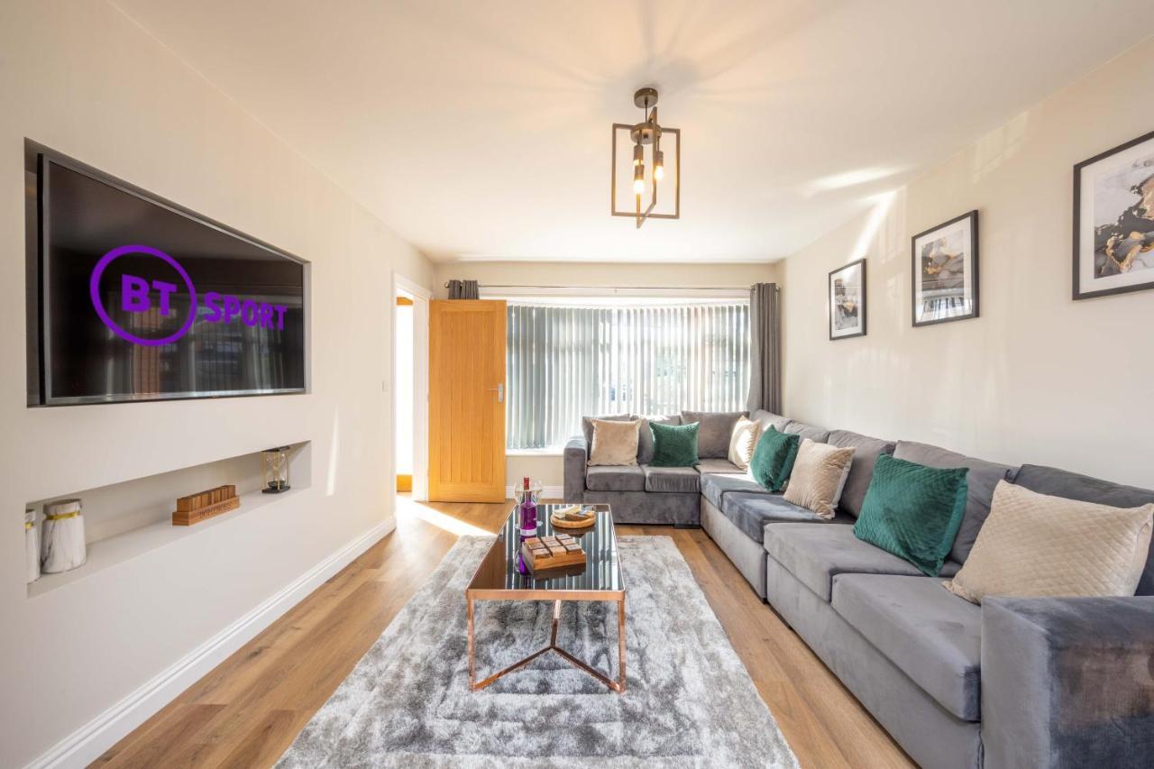 The Oaklands - Luxury Spacious 6-Bed, Near Solihull, Birmingham City, Jlr, Nec, Airport, Resorts World, Hs2 Ngoại thất bức ảnh