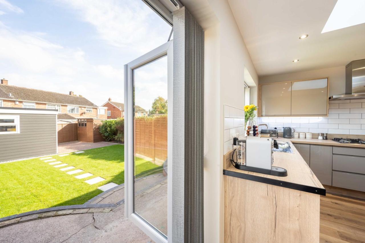The Oaklands - Luxury Spacious 6-Bed, Near Solihull, Birmingham City, Jlr, Nec, Airport, Resorts World, Hs2 Ngoại thất bức ảnh