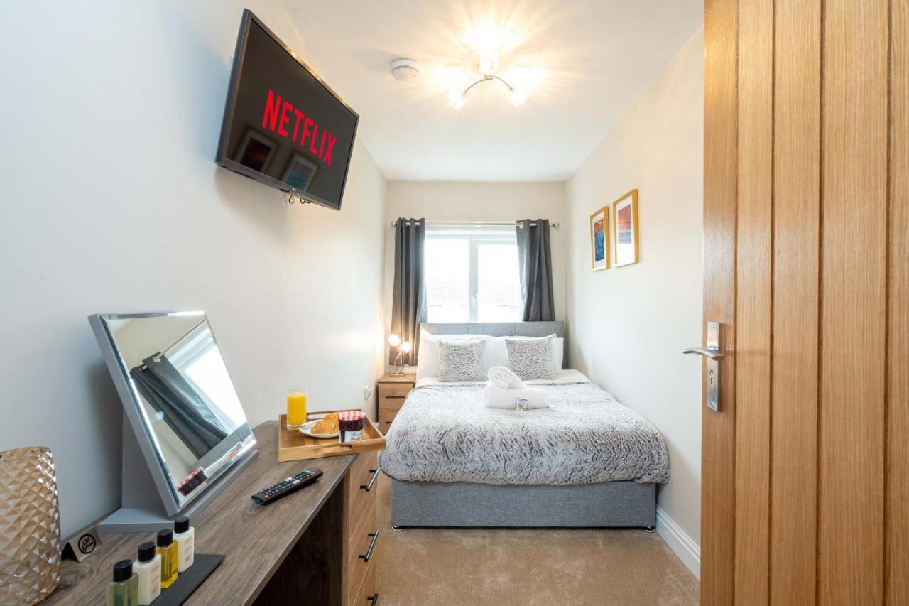 The Oaklands - Luxury Spacious 6-Bed, Near Solihull, Birmingham City, Jlr, Nec, Airport, Resorts World, Hs2 Ngoại thất bức ảnh