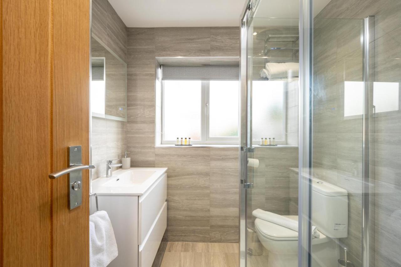 The Oaklands - Luxury Spacious 6-Bed, Near Solihull, Birmingham City, Jlr, Nec, Airport, Resorts World, Hs2 Ngoại thất bức ảnh