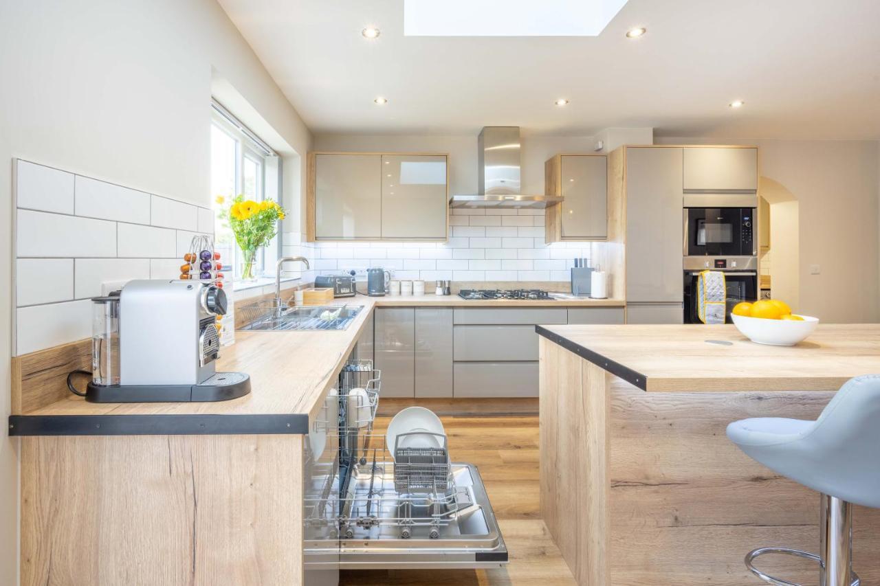The Oaklands - Luxury Spacious 6-Bed, Near Solihull, Birmingham City, Jlr, Nec, Airport, Resorts World, Hs2 Ngoại thất bức ảnh