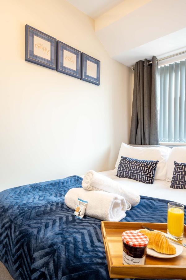 The Oaklands - Luxury Spacious 6-Bed, Near Solihull, Birmingham City, Jlr, Nec, Airport, Resorts World, Hs2 Ngoại thất bức ảnh